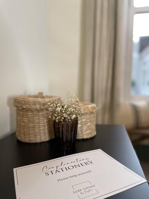 New Luxury For 2024 - Central Plymouth House - Sleeps 10 - Access To Plymouth Town - Close To The Barbican - Pets Welcome - Parking Available - By Luxe Living By Sophia Buitenkant foto