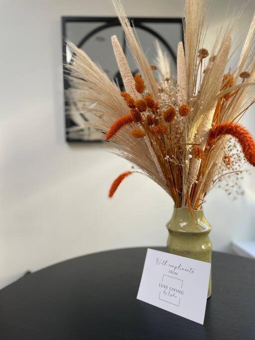 New Luxury For 2024 - Central Plymouth House - Sleeps 10 - Access To Plymouth Town - Close To The Barbican - Pets Welcome - Parking Available - By Luxe Living By Sophia Buitenkant foto