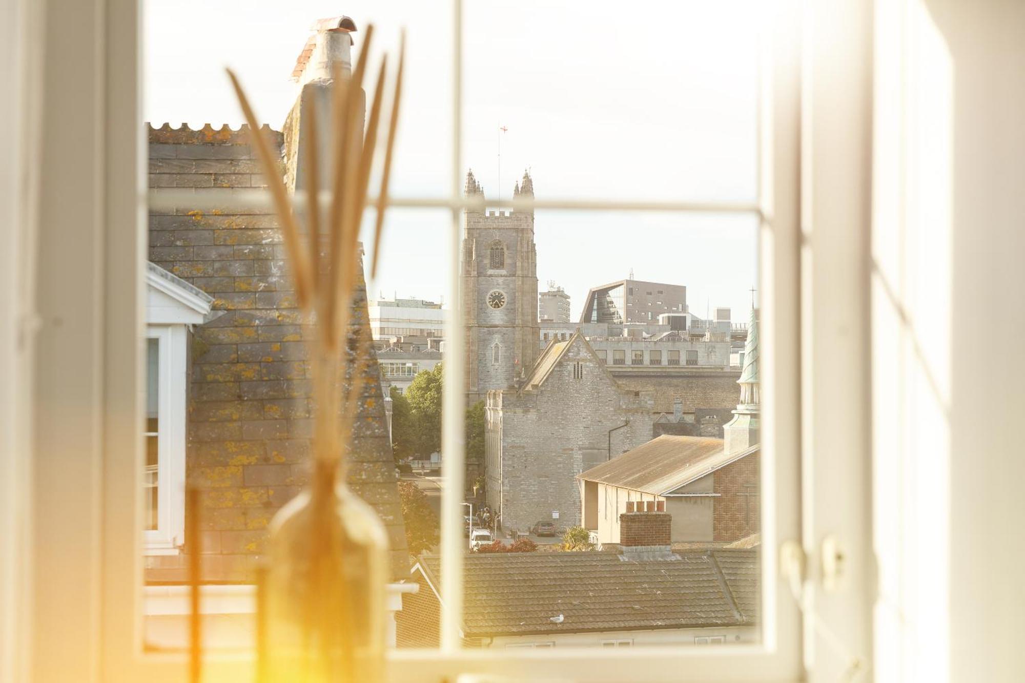New Luxury For 2024 - Central Plymouth House - Sleeps 10 - Access To Plymouth Town - Close To The Barbican - Pets Welcome - Parking Available - By Luxe Living By Sophia Buitenkant foto
