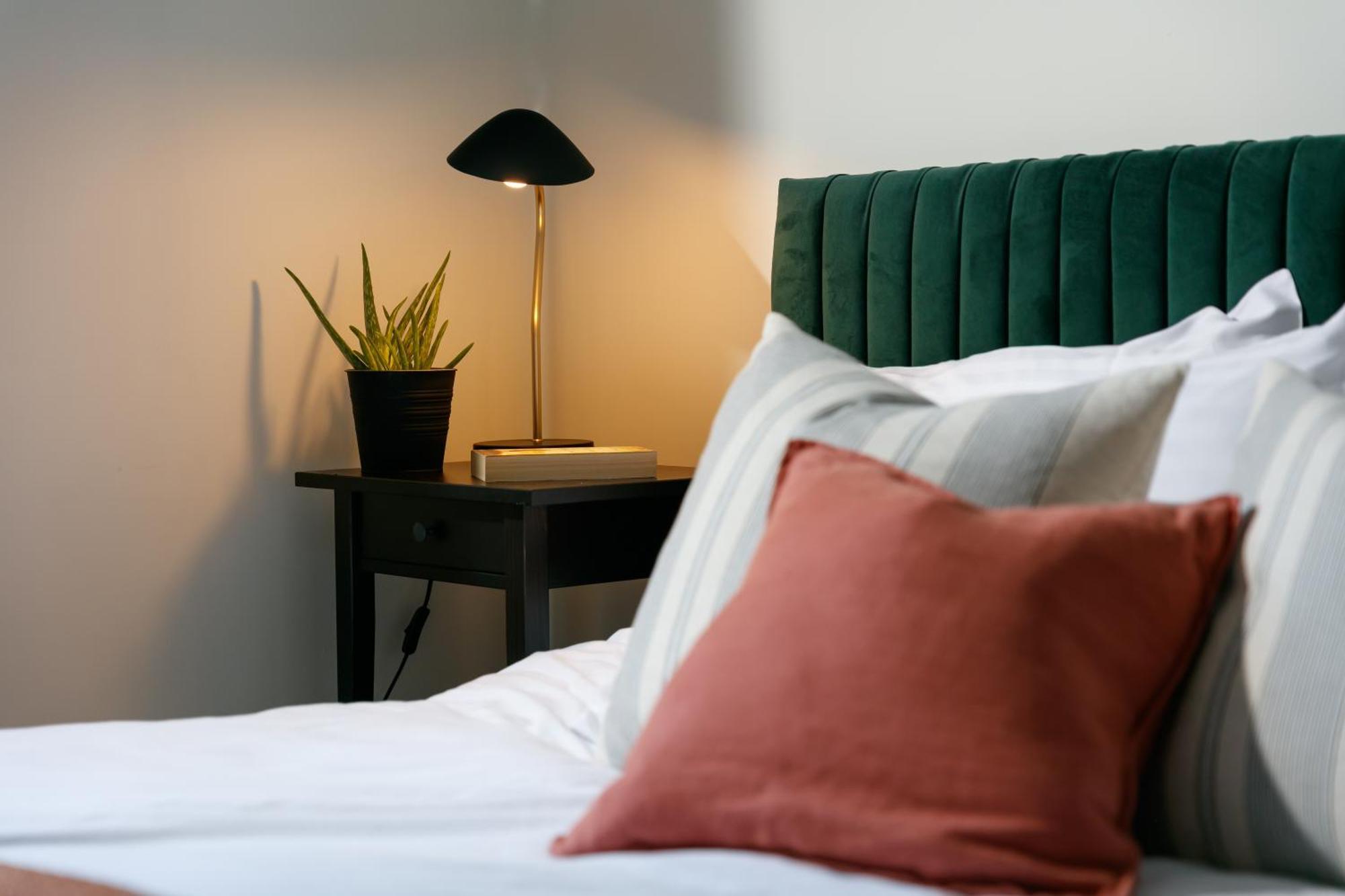 New Luxury For 2024 - Central Plymouth House - Sleeps 10 - Access To Plymouth Town - Close To The Barbican - Pets Welcome - Parking Available - By Luxe Living By Sophia Buitenkant foto
