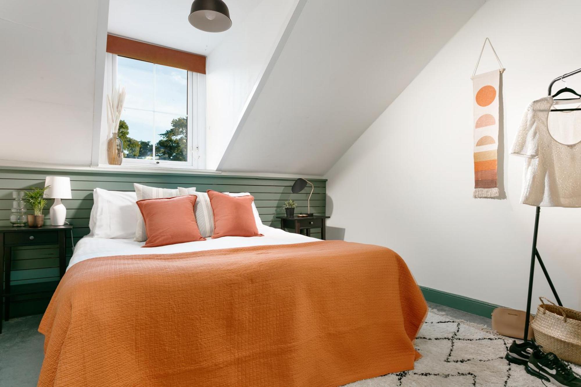 New Luxury For 2024 - Central Plymouth House - Sleeps 10 - Access To Plymouth Town - Close To The Barbican - Pets Welcome - Parking Available - By Luxe Living By Sophia Buitenkant foto