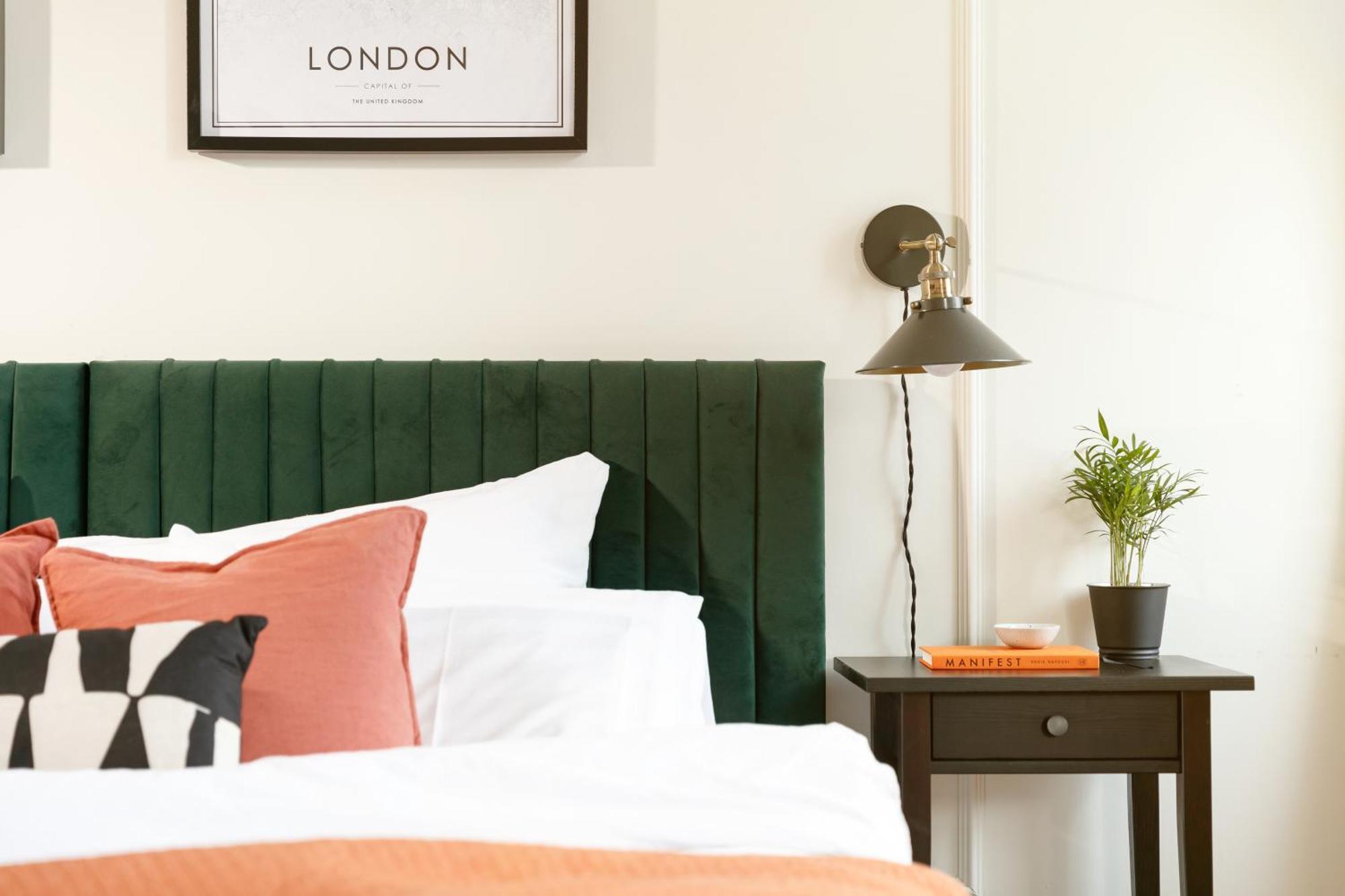 New Luxury For 2024 - Central Plymouth House - Sleeps 10 - Access To Plymouth Town - Close To The Barbican - Pets Welcome - Parking Available - By Luxe Living By Sophia Buitenkant foto